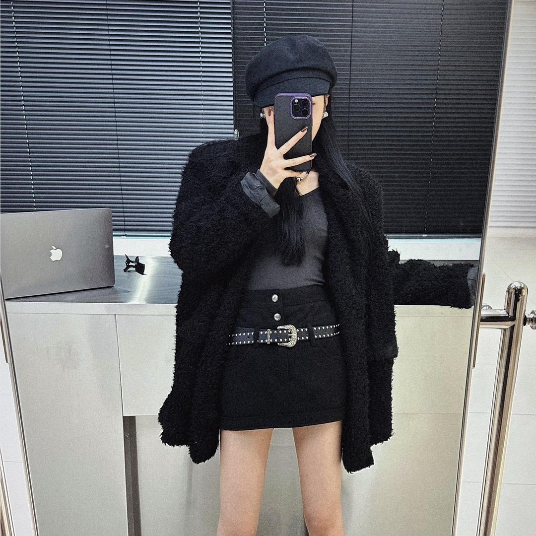 罗婉婉（努力版）服饰 （打工中