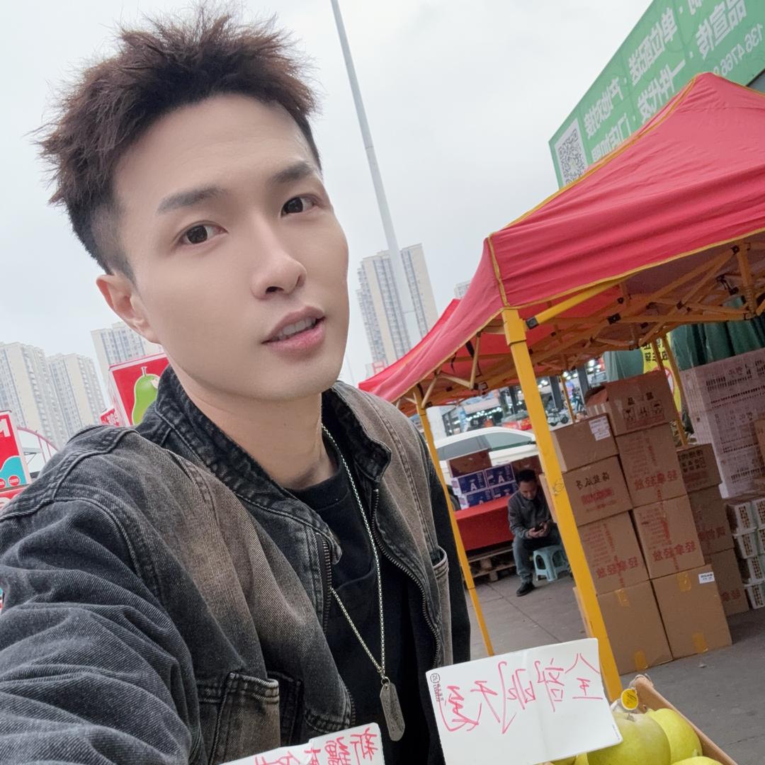 双福水果张艺兴