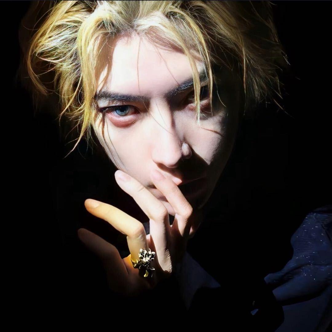 牛爷爷cos黑丝女仆勾引五百斤纤细壮壮妈