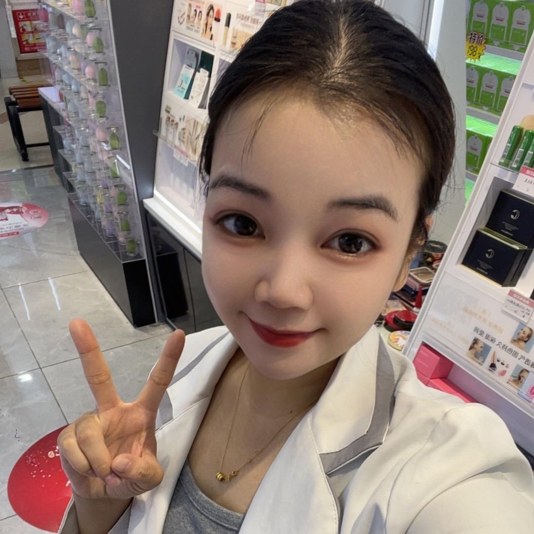 小莫同学👩‍🎓