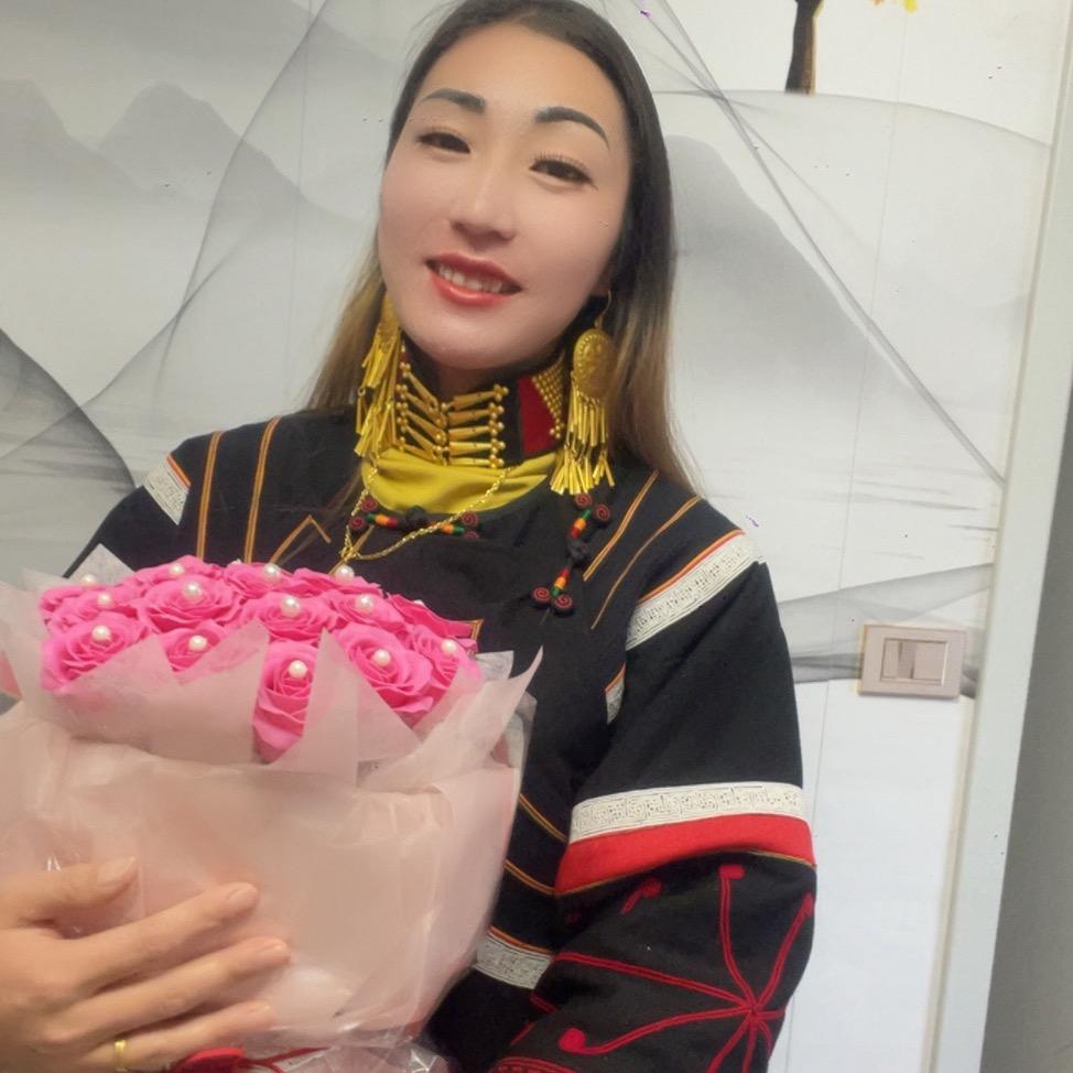 雷波的彝族宝妈
