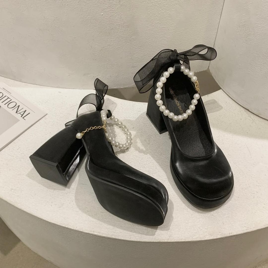 悦悦轻奢女鞋