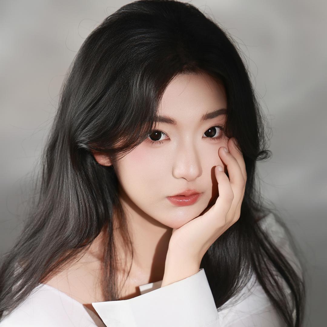 阚（kàn）琳娜linna