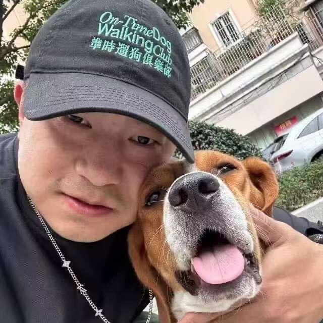 老周小基地-凰鸟体育