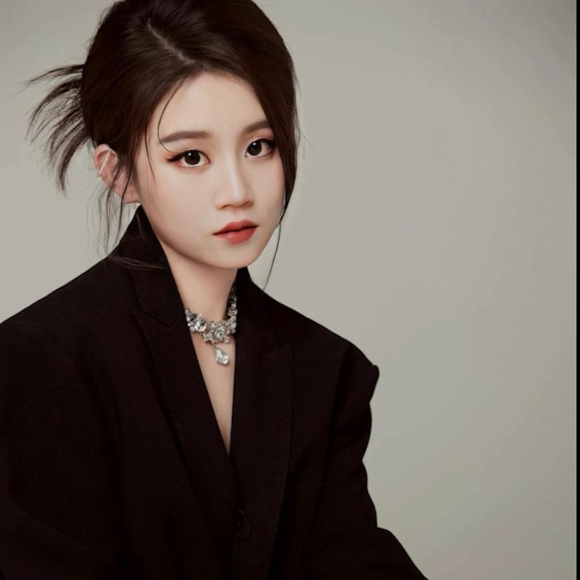 叶子姐姐🍀