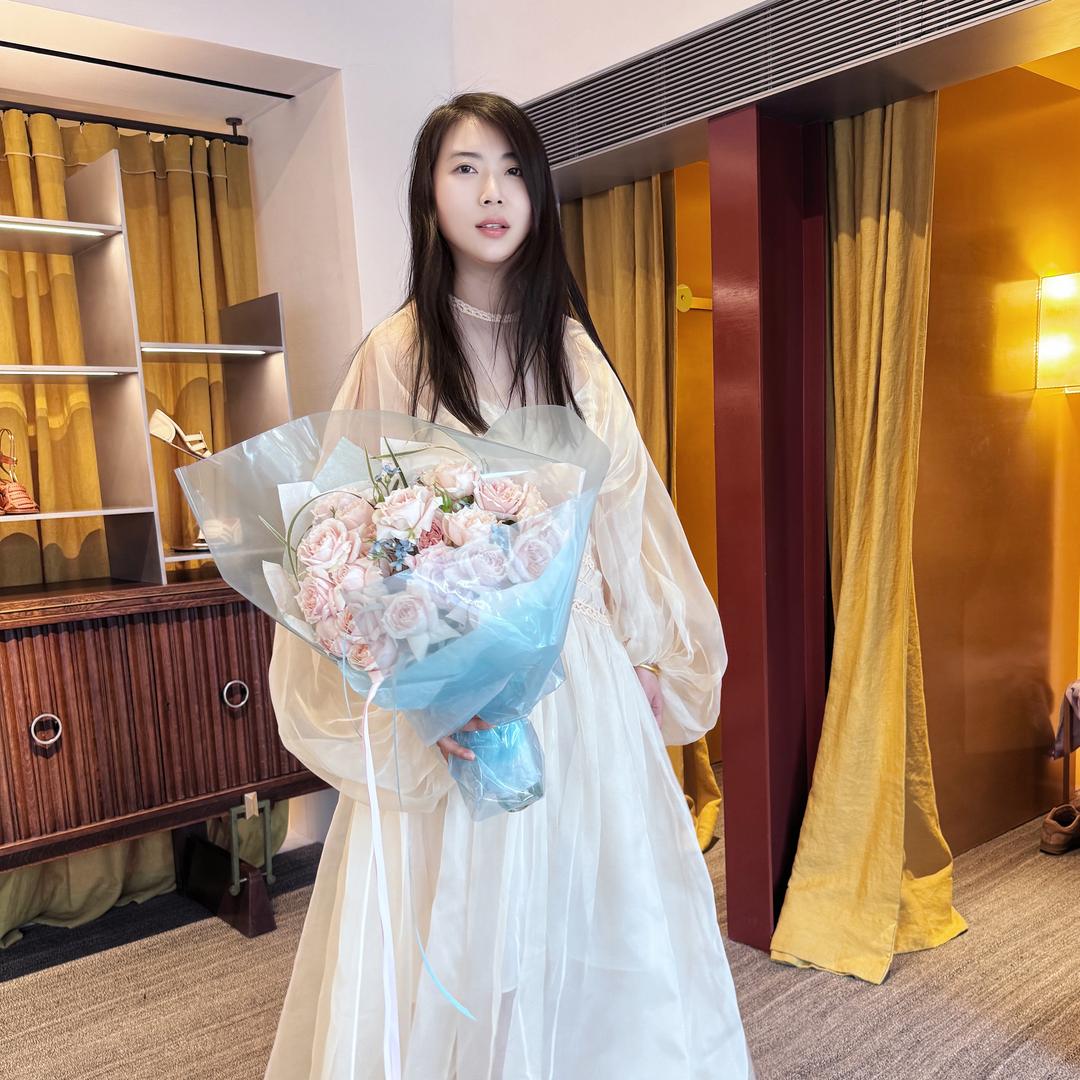 凯丽王 花艺博主