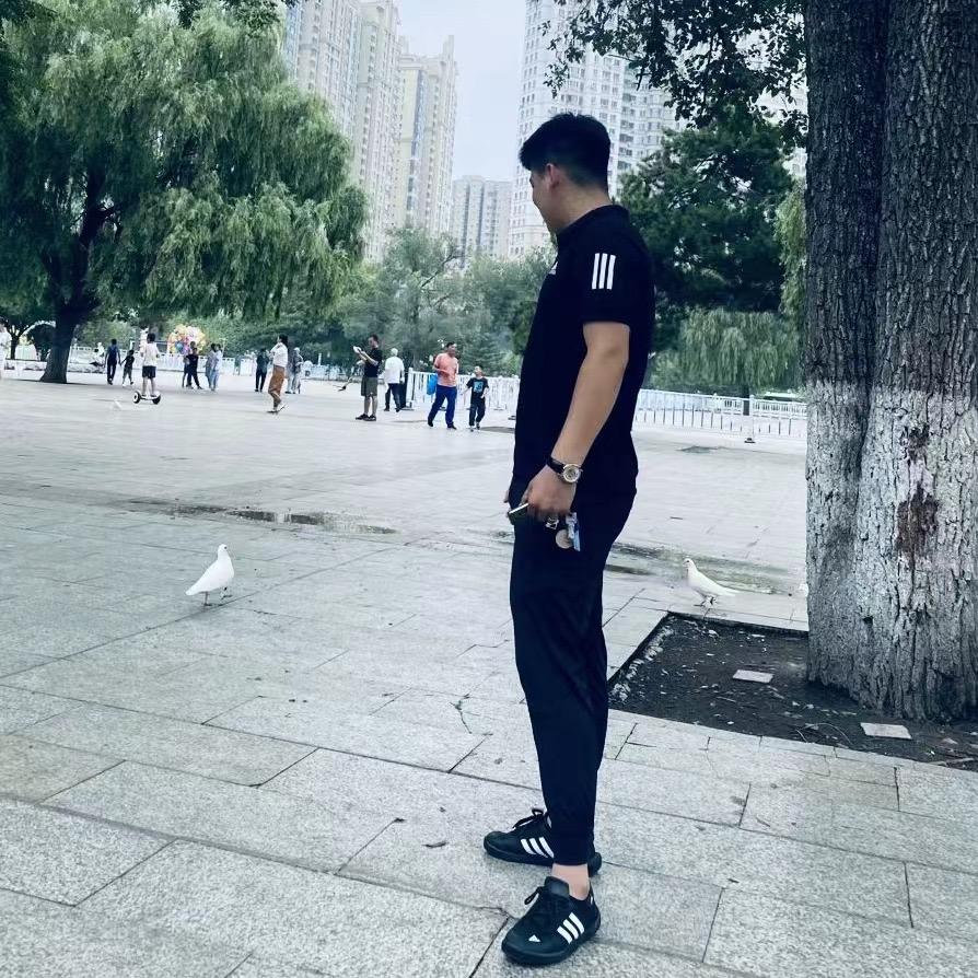 露老板🚗