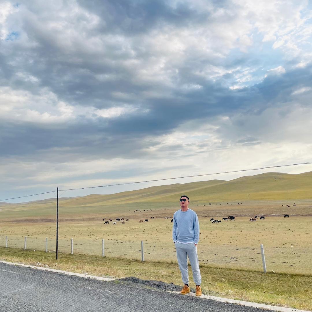 闫博（教游泳）