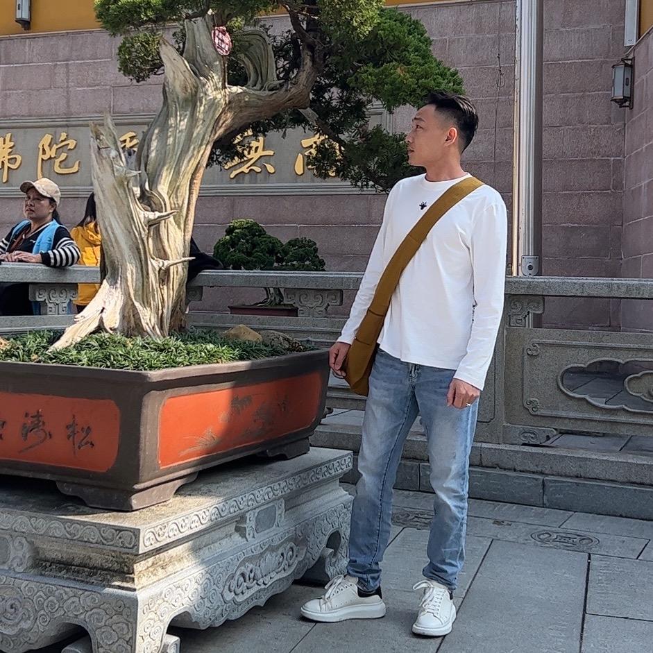 宏杰