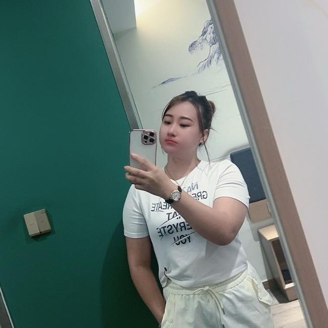 一笑而过🫦
