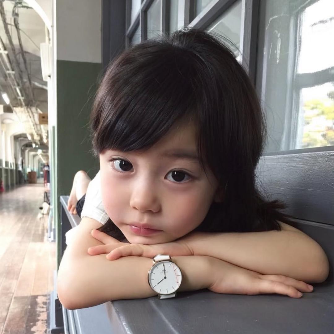 连告别都双手插兜的女人.