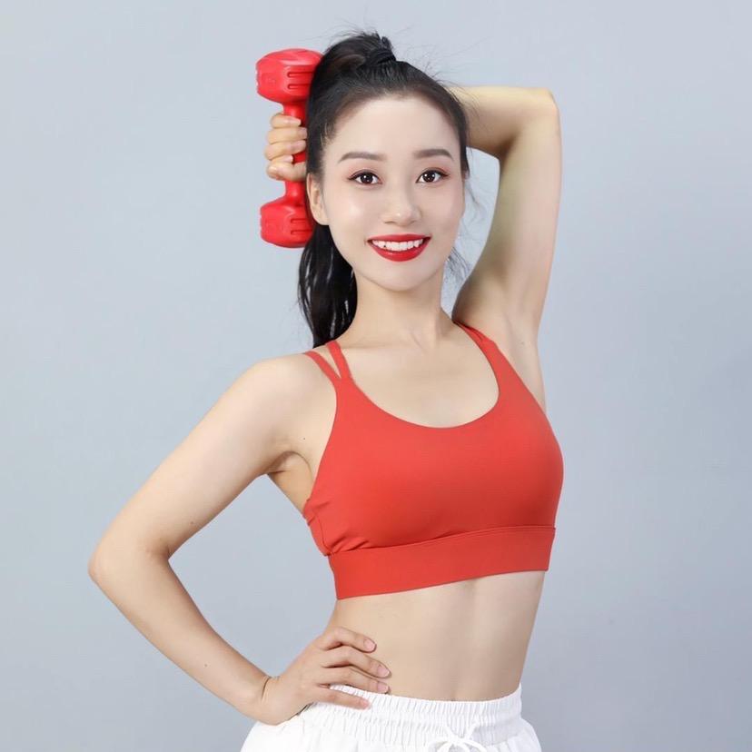 恬恬形体健身
