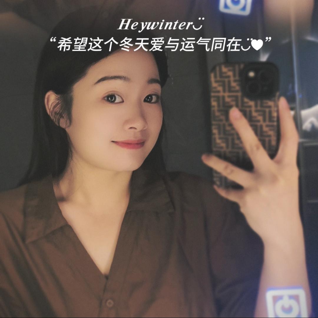 卖衣服的凸凸