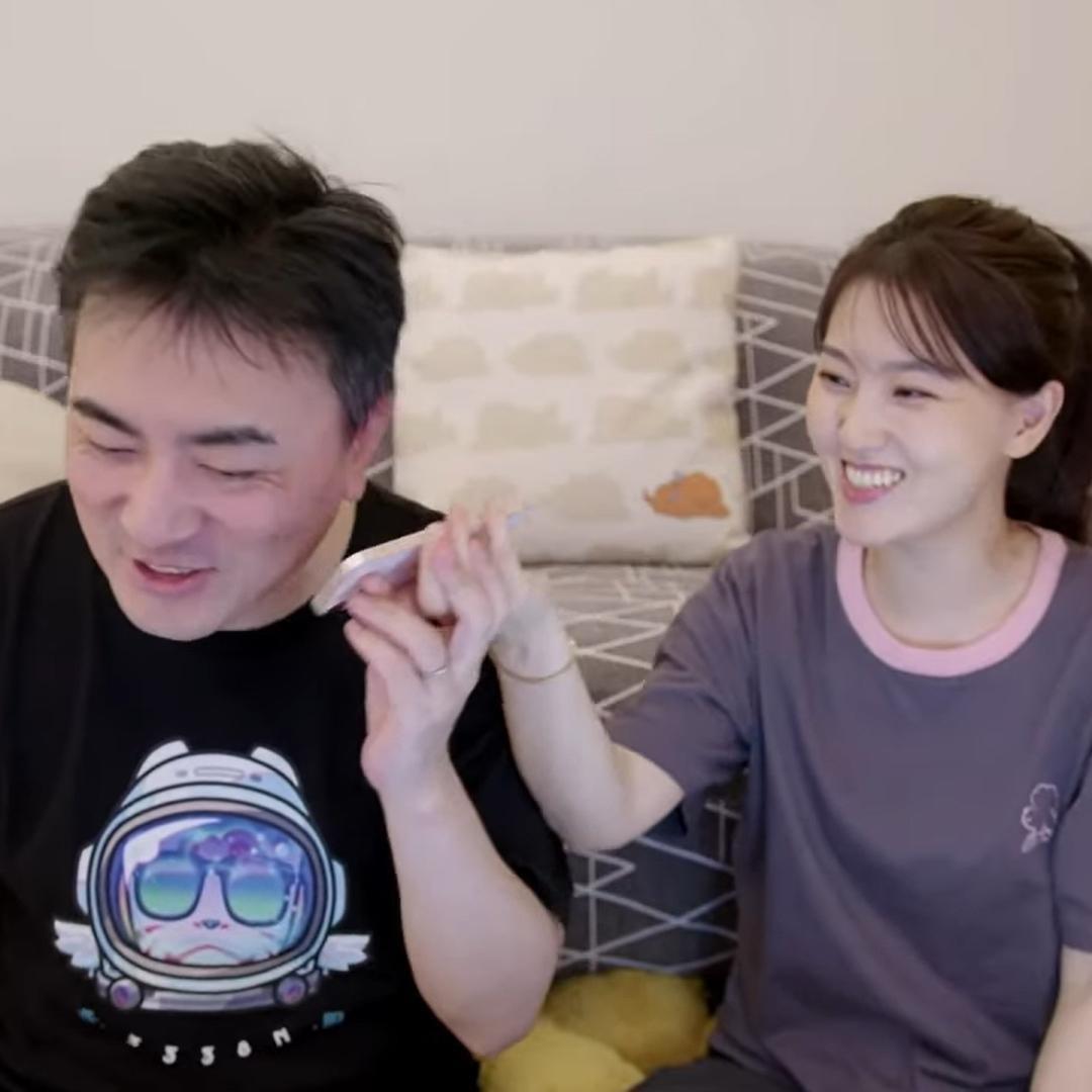 老高與小茉持续更新