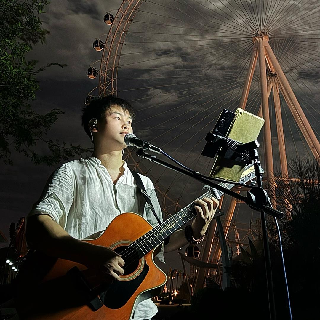 @周可（户外弹唱）🎸