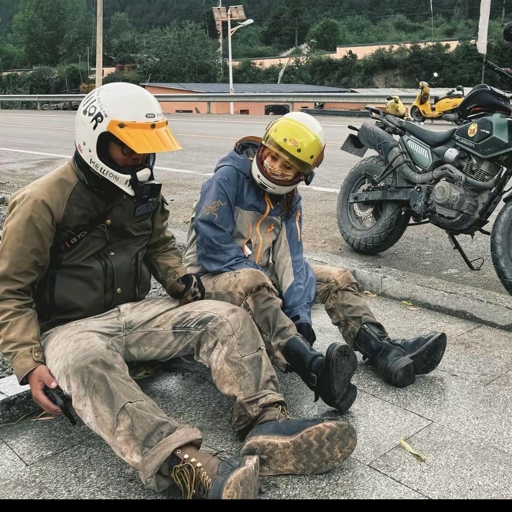 克里斯关下门！