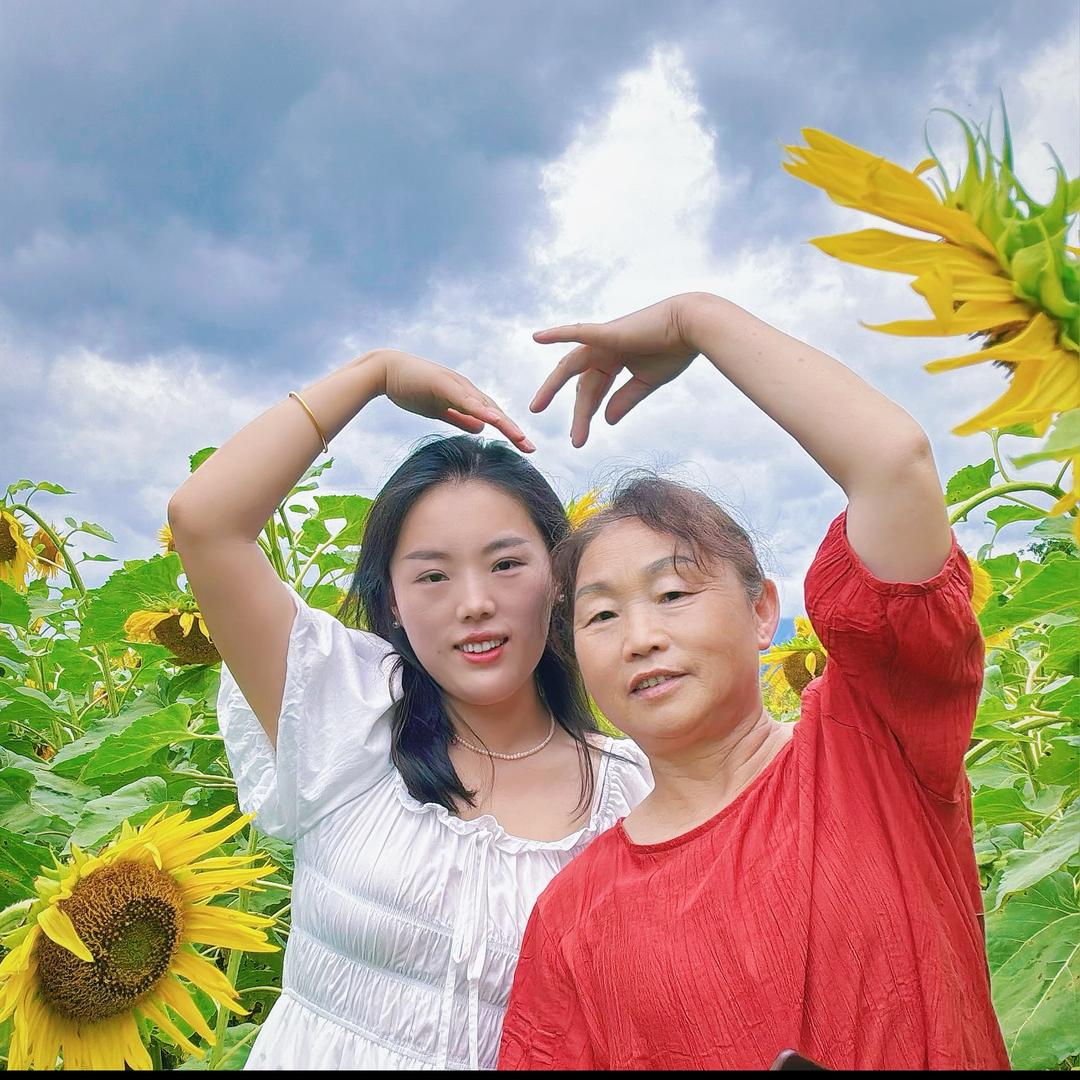 小银和婆婆的幸福生活