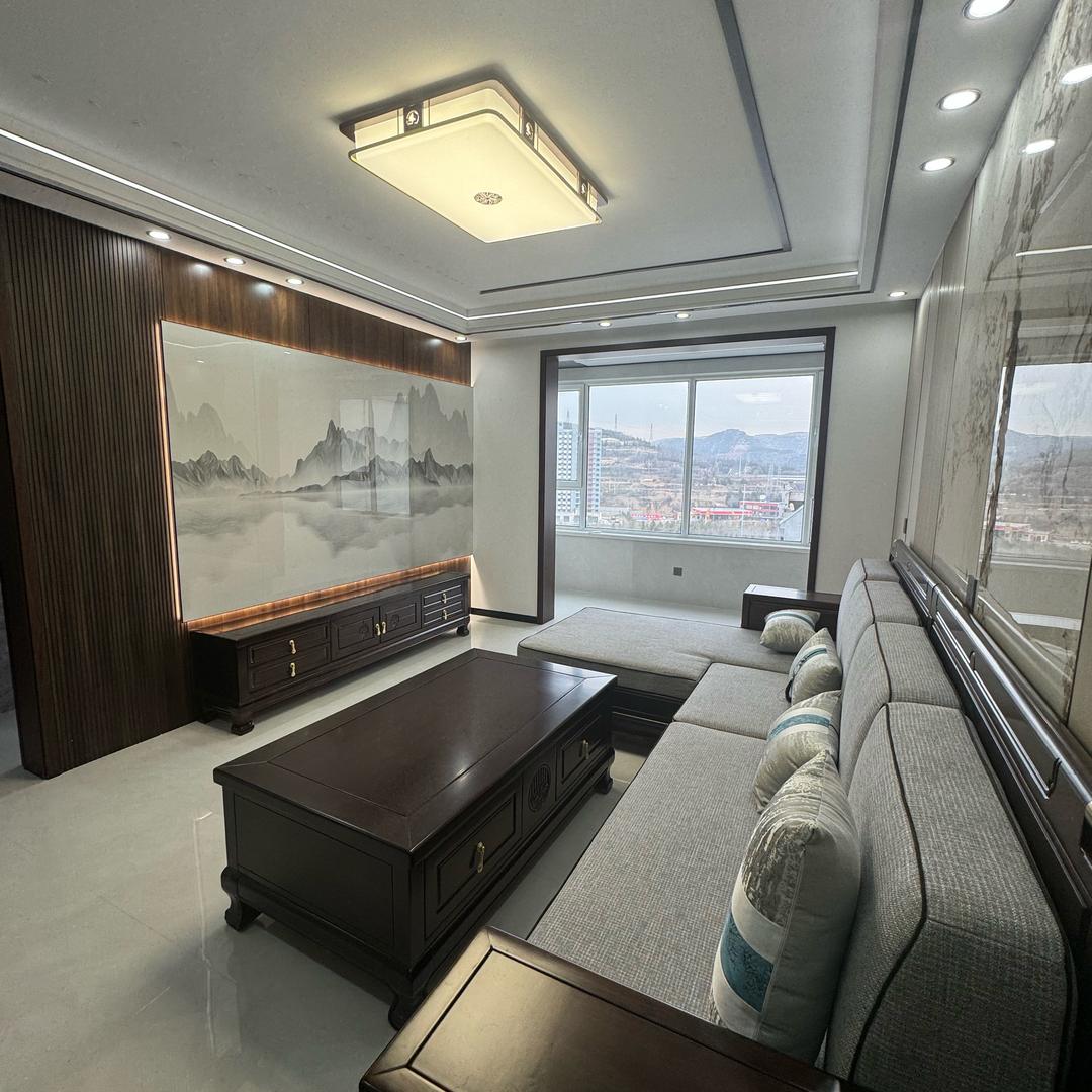 兴县共享房产～翠华