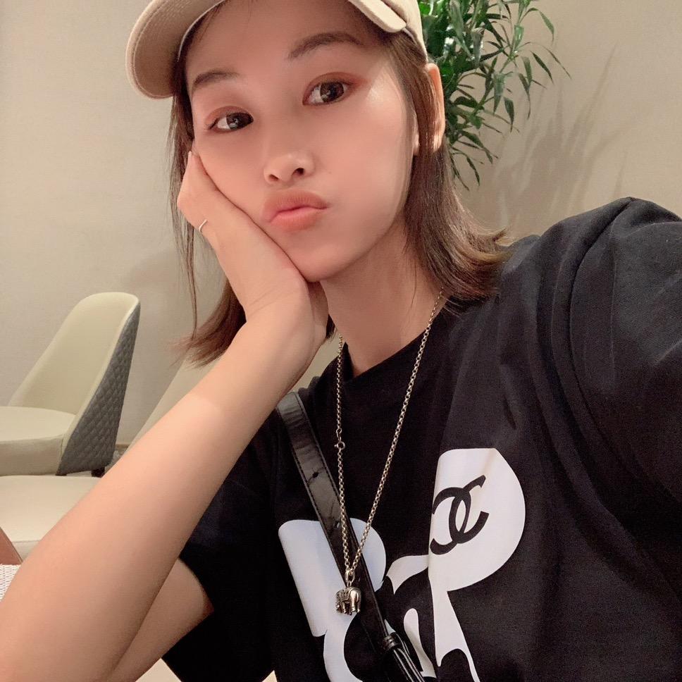 芒妮儿潮鞋工厂店