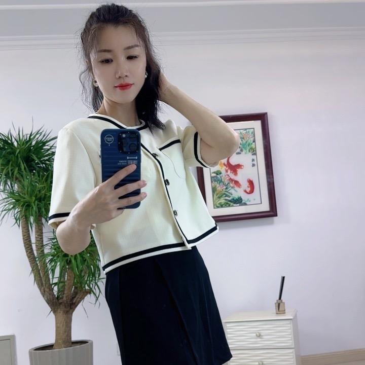 吴笑笑女装