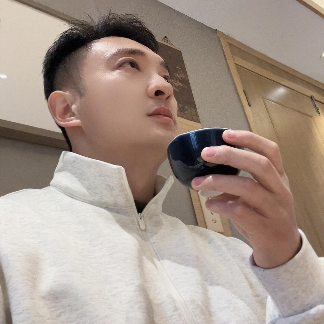 撸铁的泽哥
