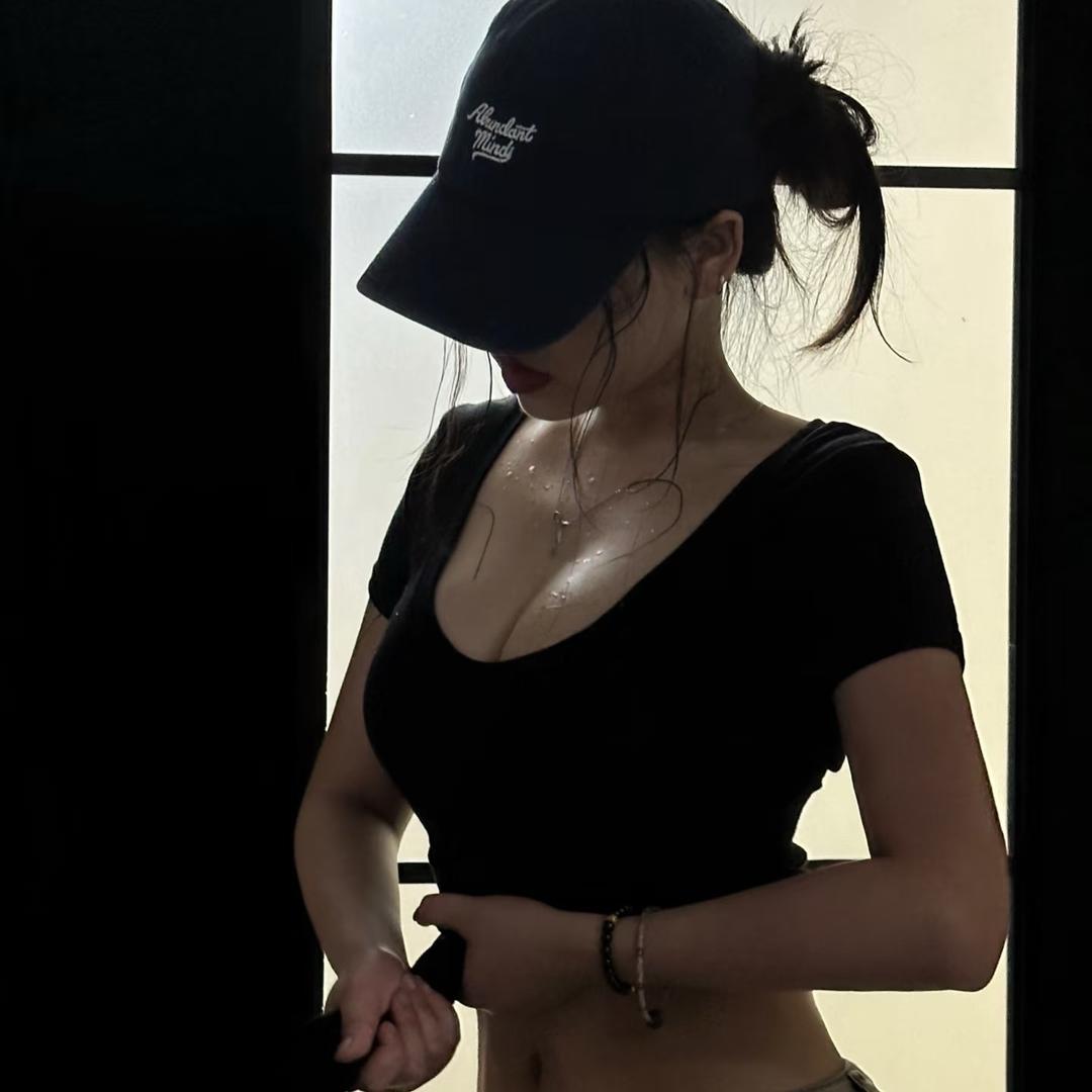 黑凤李🧚‍♀️