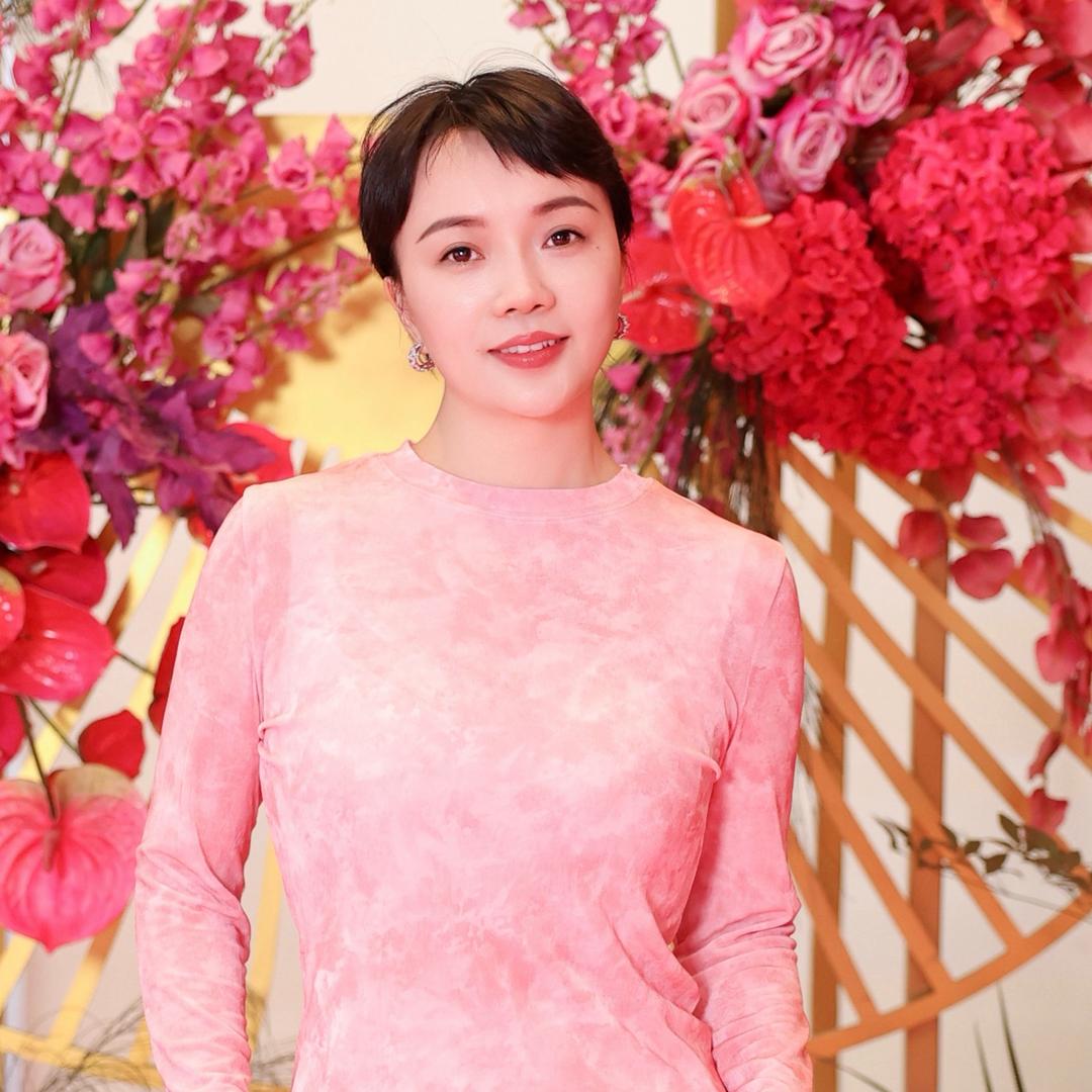 美业烨子