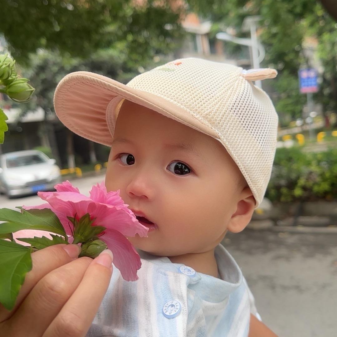 柚柚吃柚子