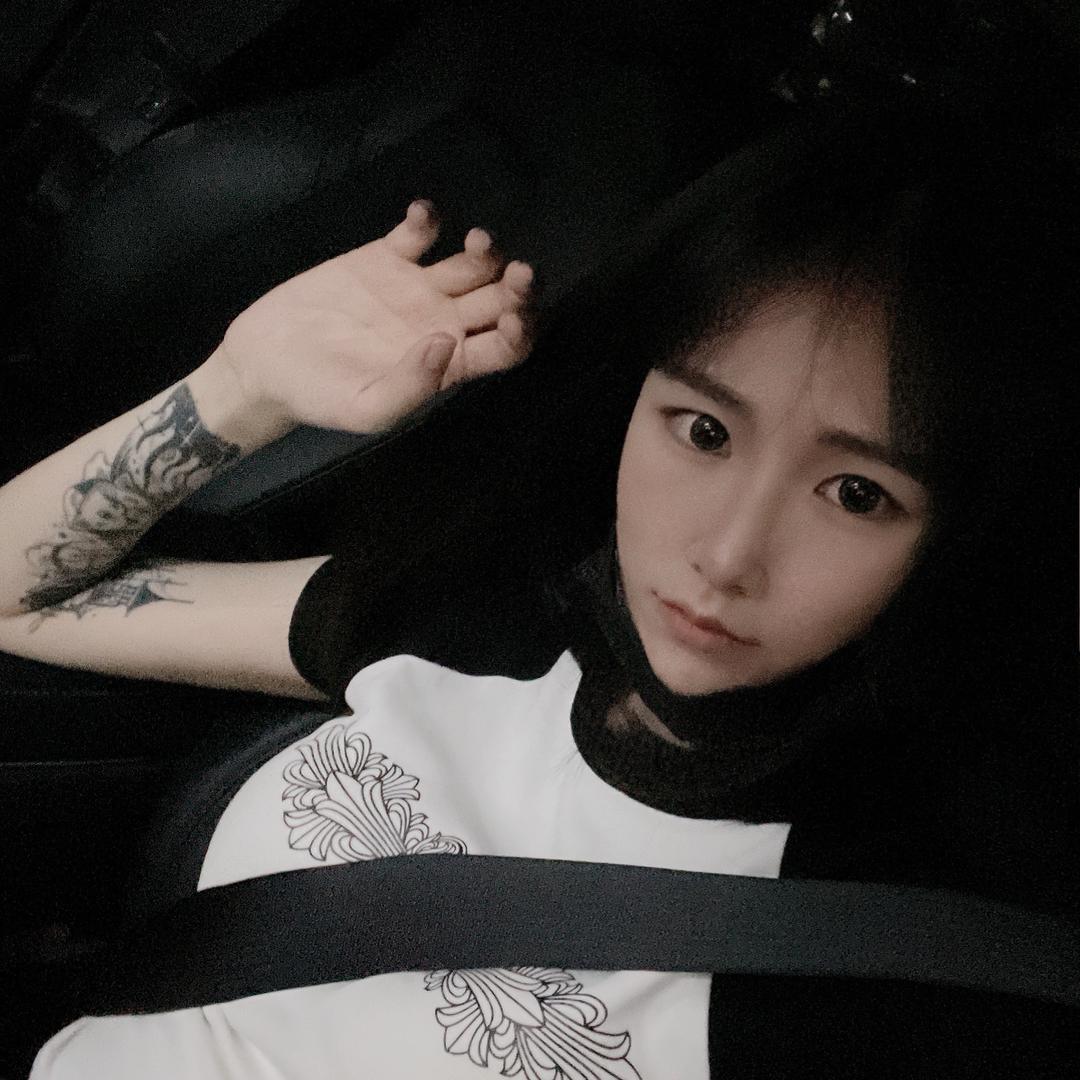 普通美女脆西西