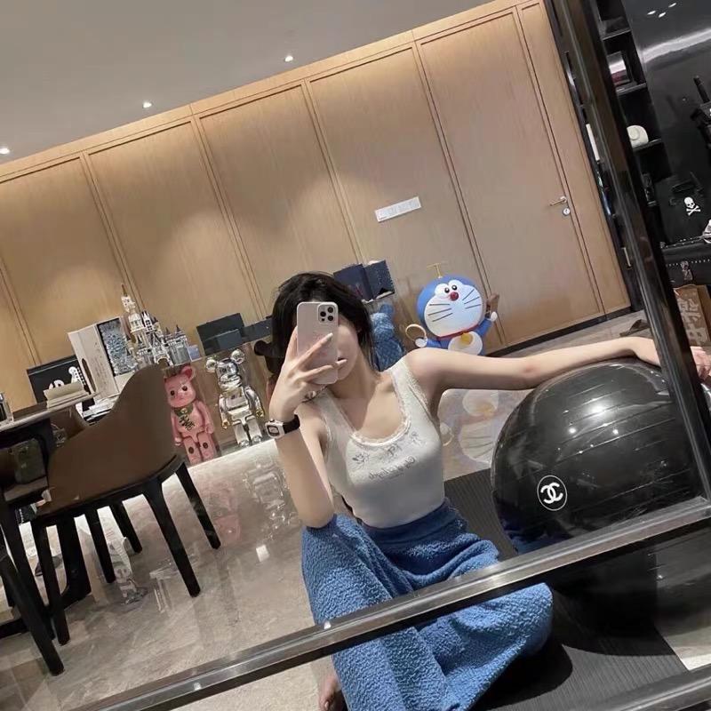 嗯