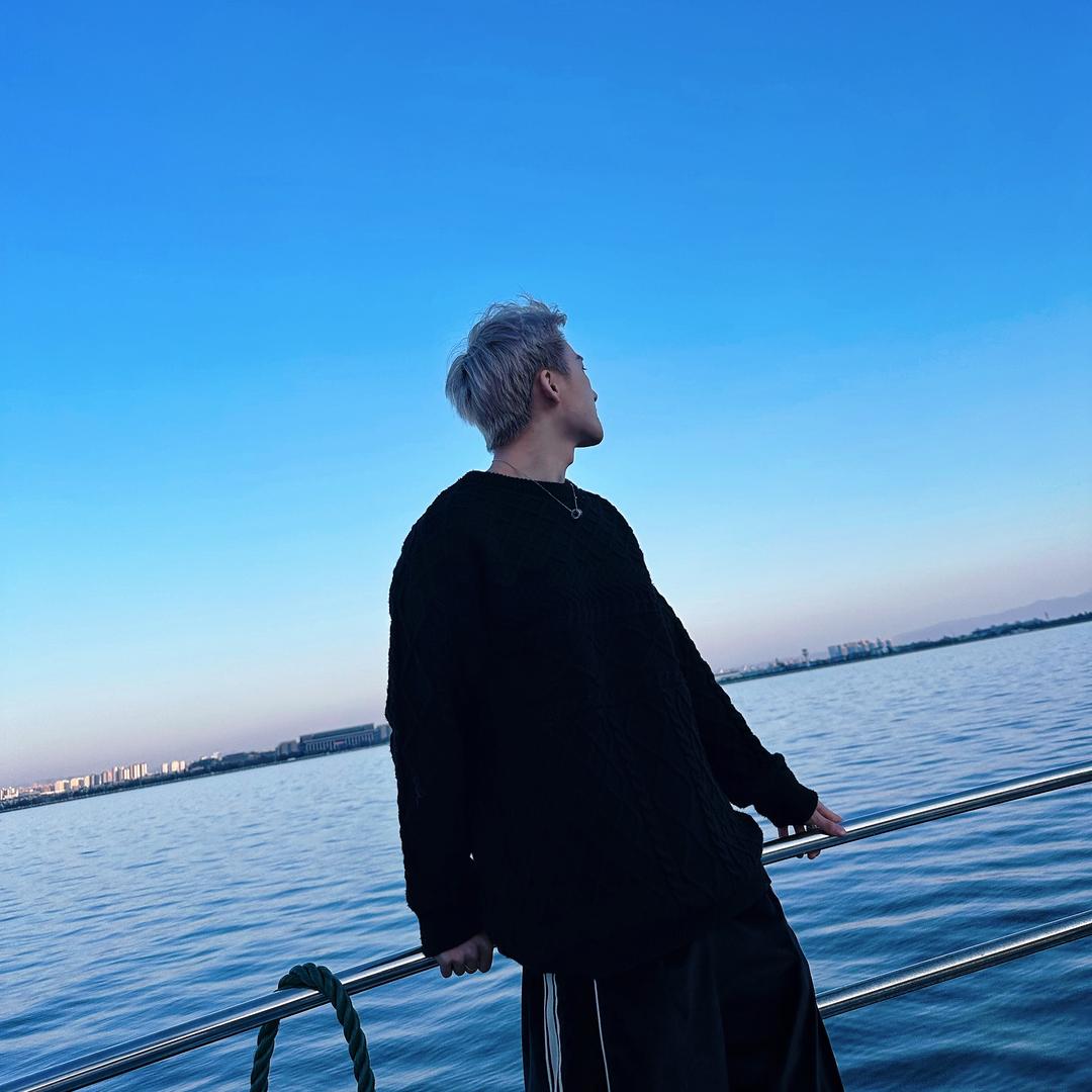 浬🦨′ ᴸᵉᵉ