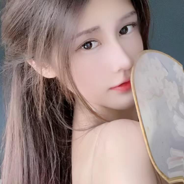 梨莓莓、