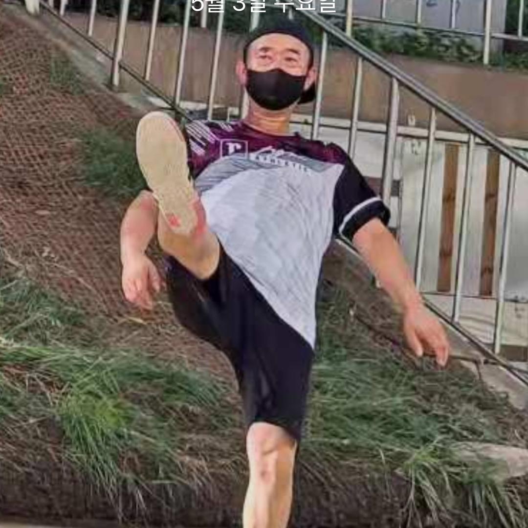 최일우