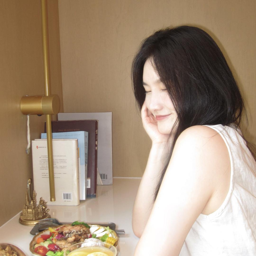 莹莹✨