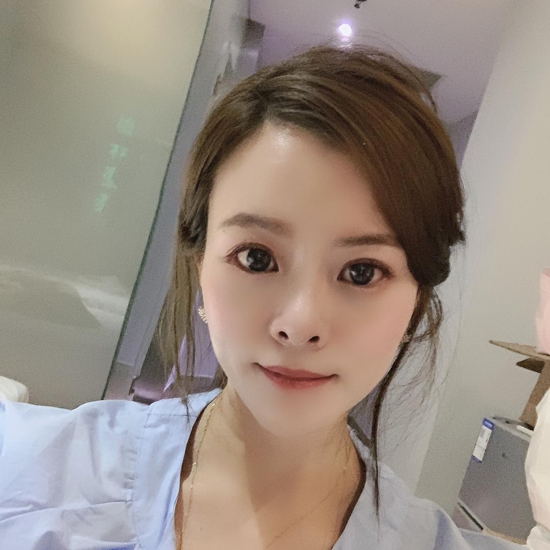 小周一家子