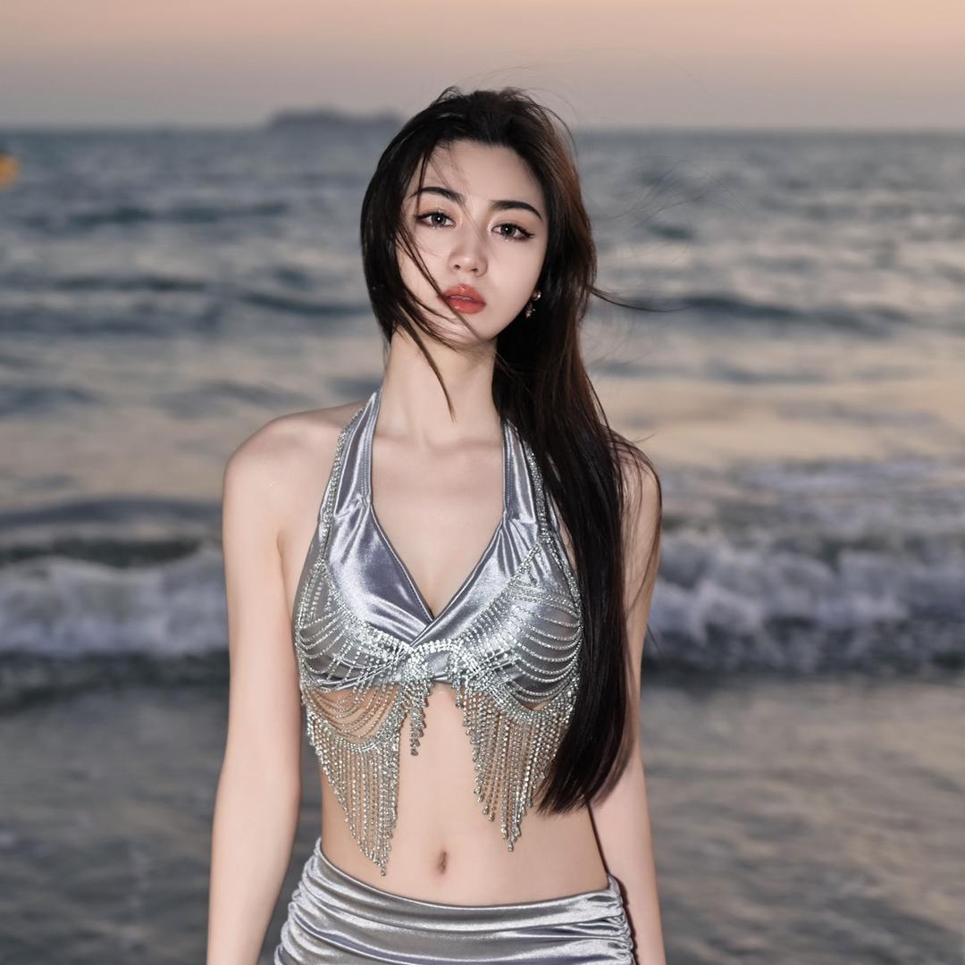 黄姐是Model