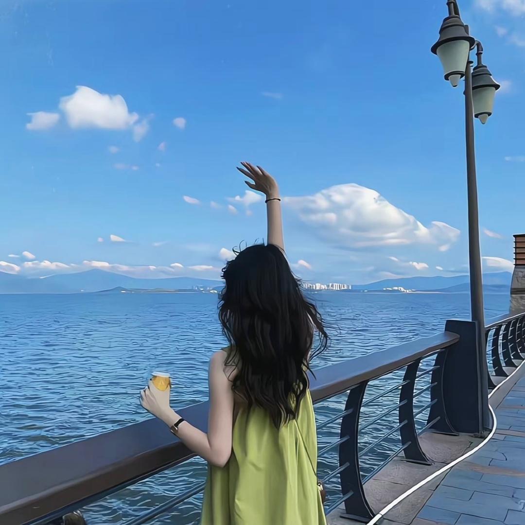 娇子在游玩