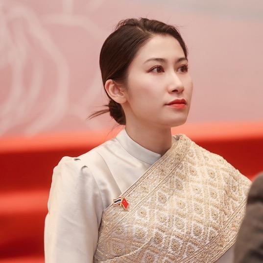 泰语林老师（微拉）Virah