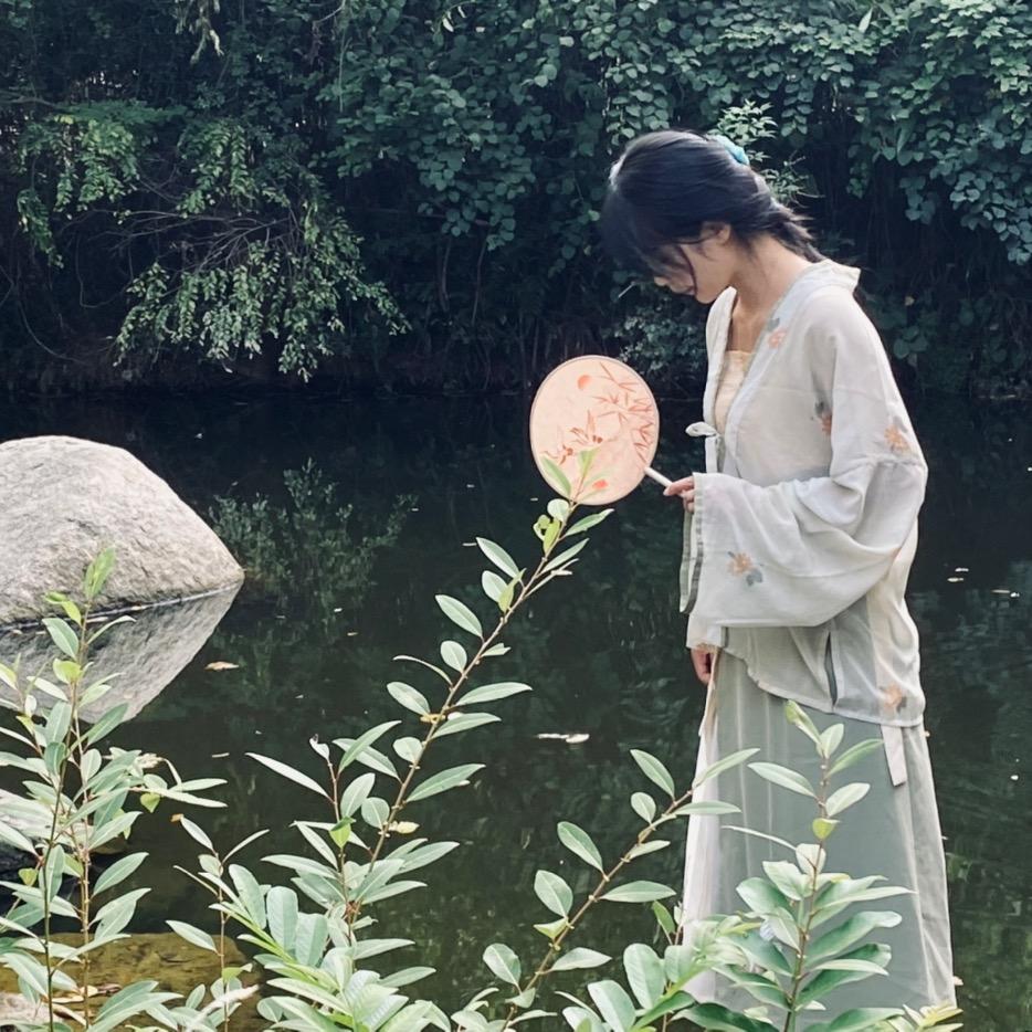 倩倩👩