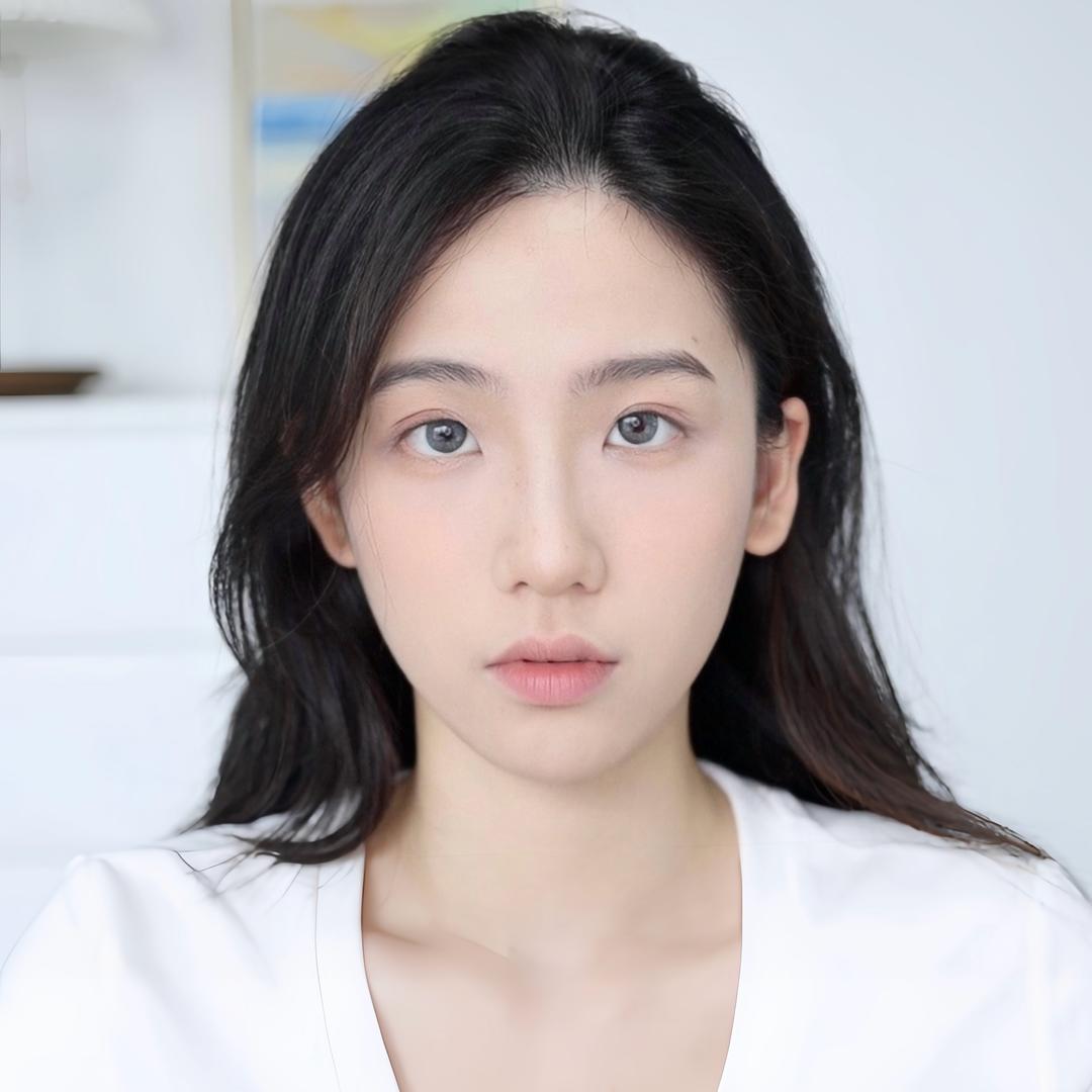 真材实廖女士