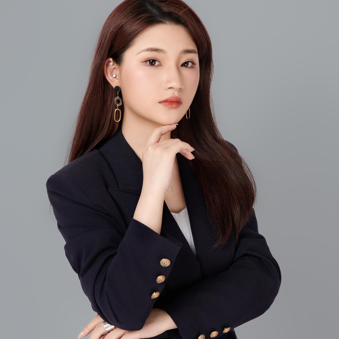 粉唇拓客女王