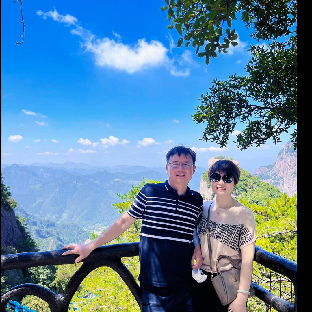 维豪追梦人