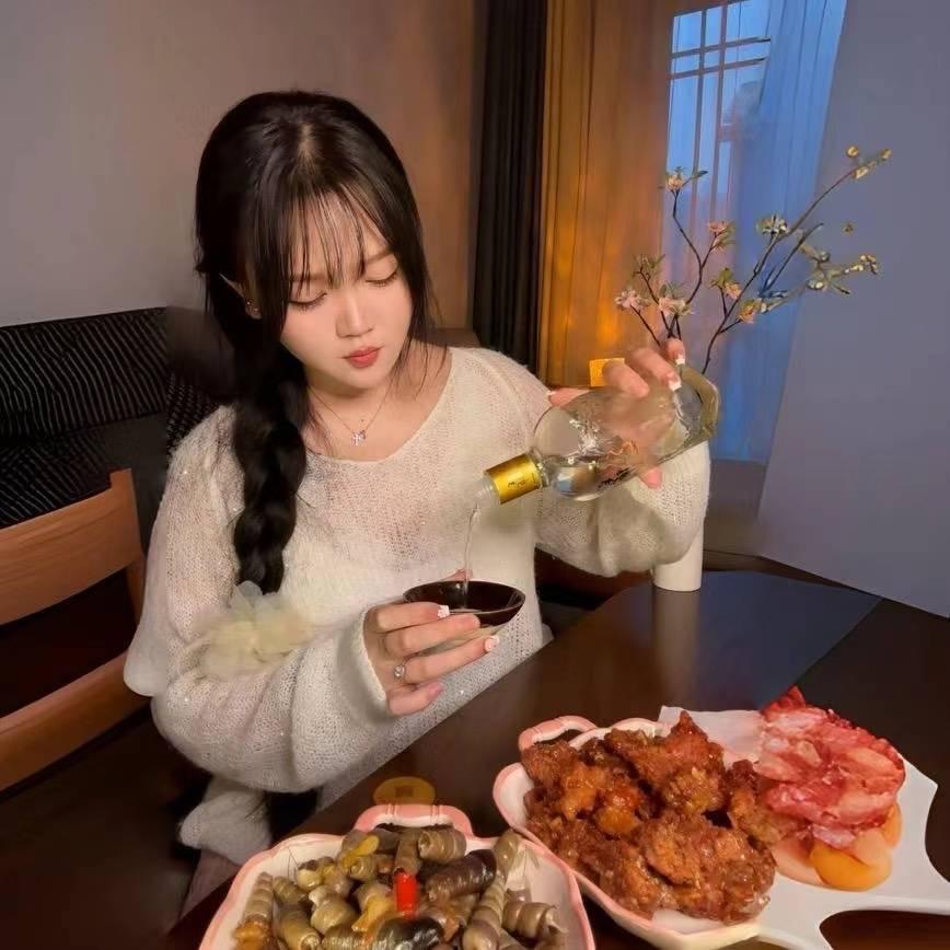 醉阿瑶.