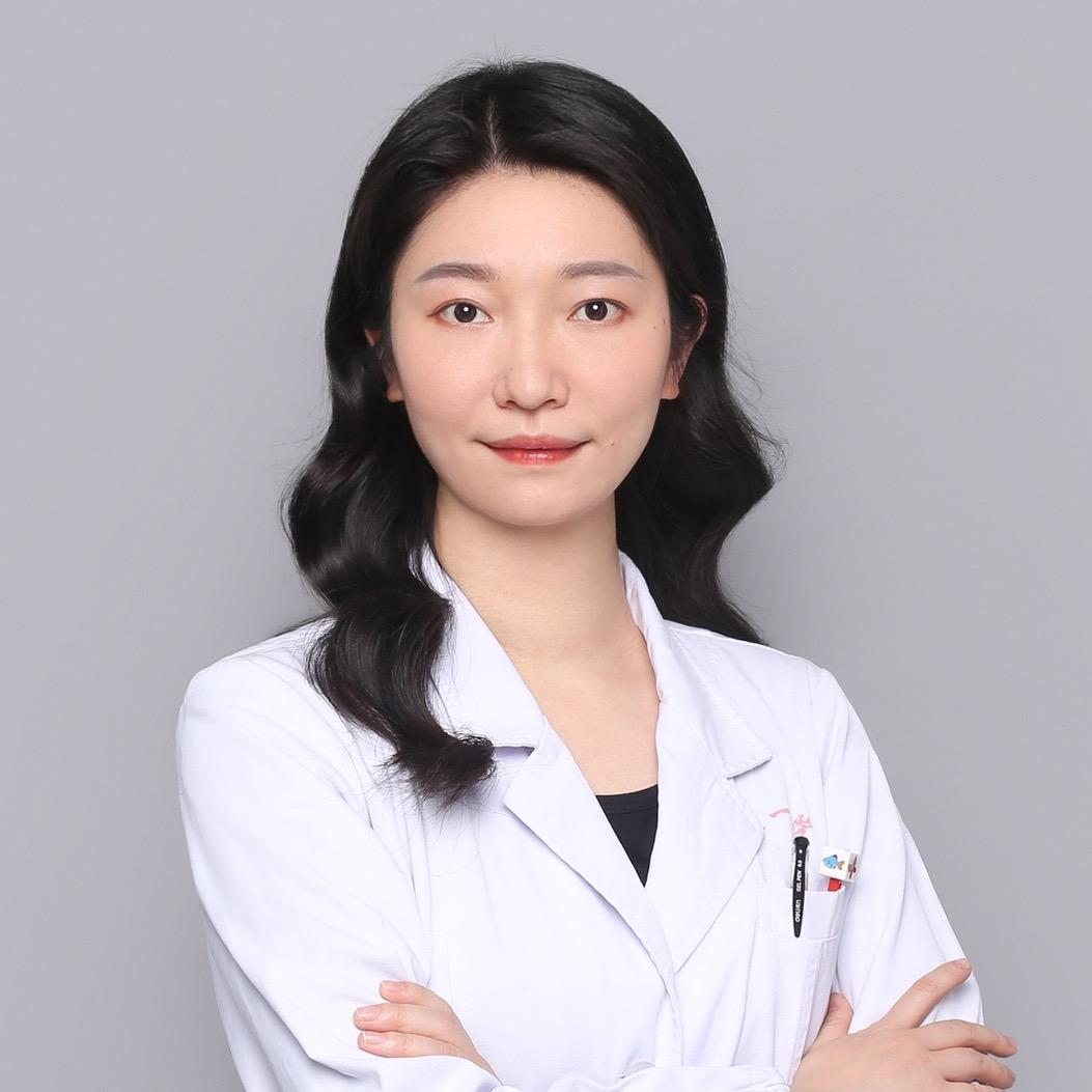 眼科医生曹鑫
