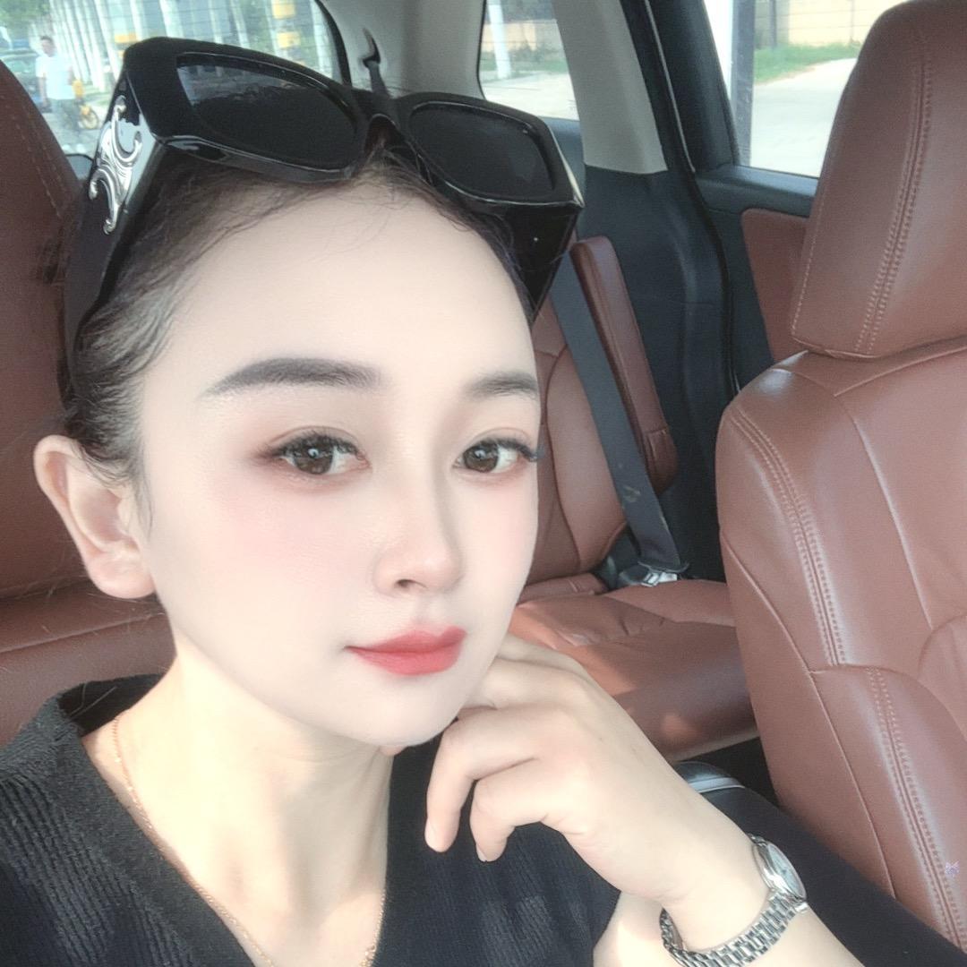 一抹🍒淡笑