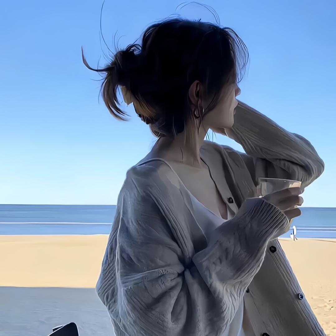 柒月'