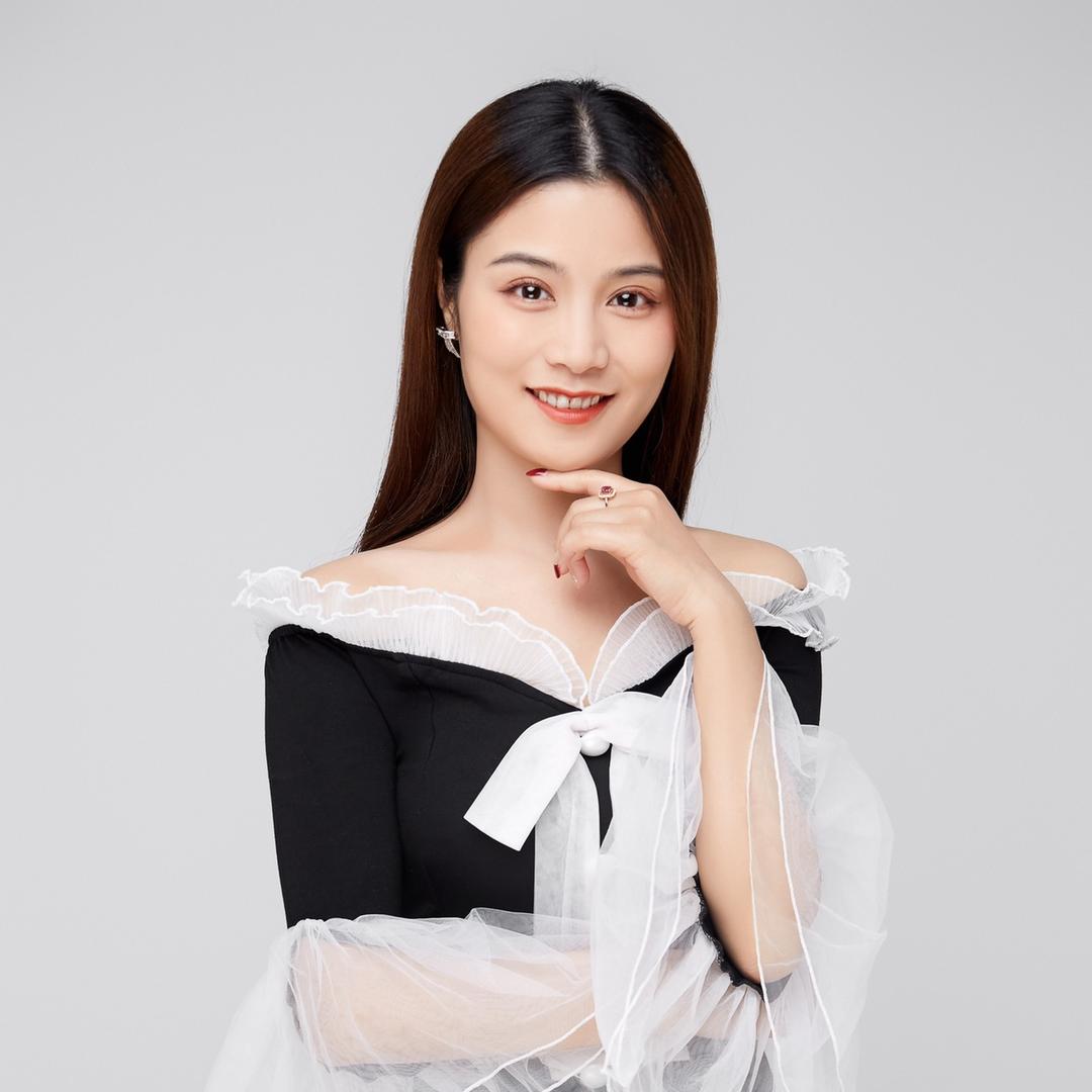王森爱化妆（晚上9点直播教化妆）