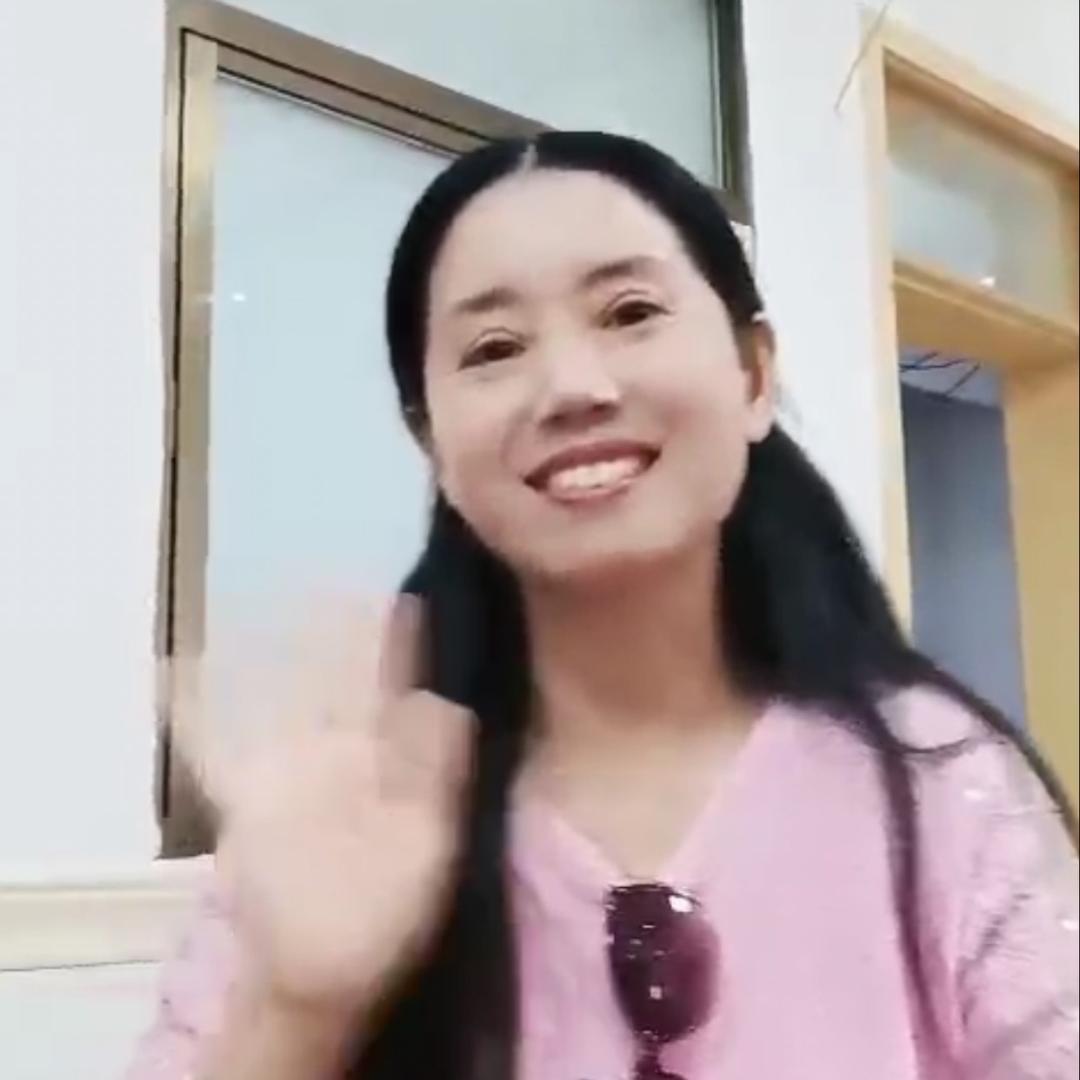 风中的云