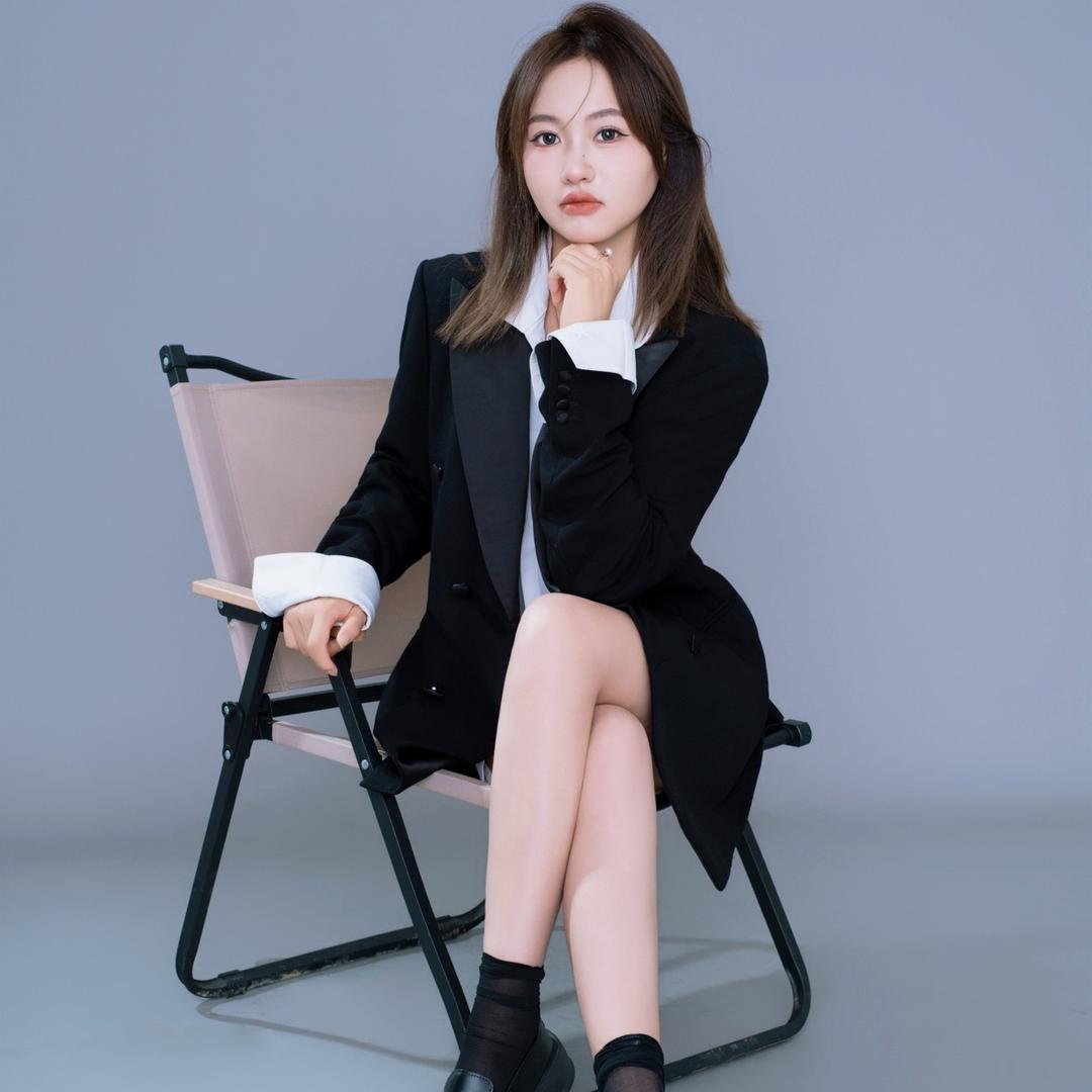 喜理造型 大蓉。