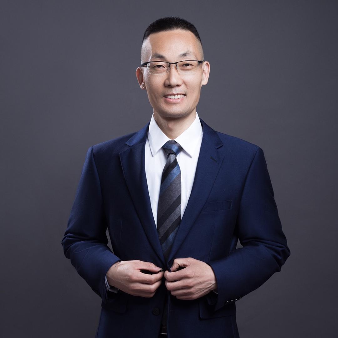 张龙万